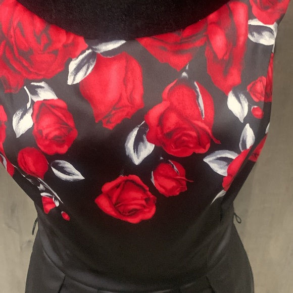 White House Black Market Red Rose Floral Satin Party Sun Dress Women's Size 0 - Picture 7 of 13